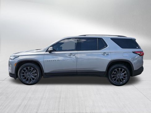 Used 2023 Chevrolet Traverse RS AWD/4WD image 2