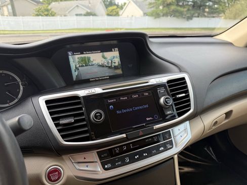 Used 2015 Honda Accord EX-L image 23