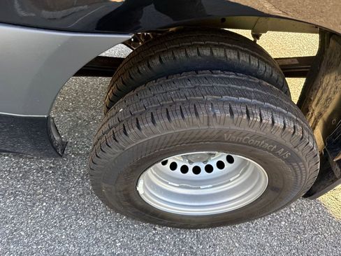 Used 2024 Mercedes-Benz Sprinter 3500 image 30