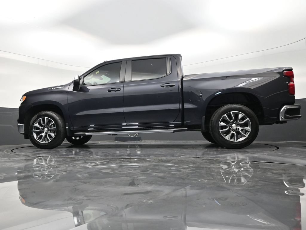 Used 2024 Chevrolet Silverado 1500 LT RWD image 18