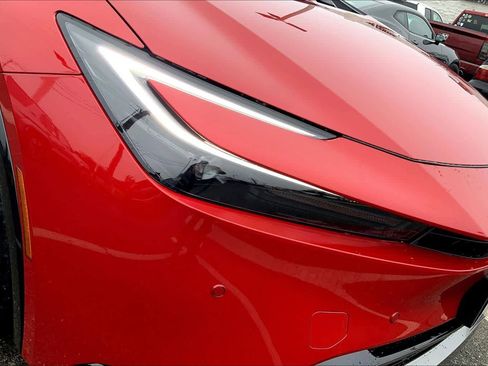 New 2026 Toyota Prius XLE image 13