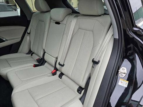 New 2025 Audi Q5 Prestige image 19