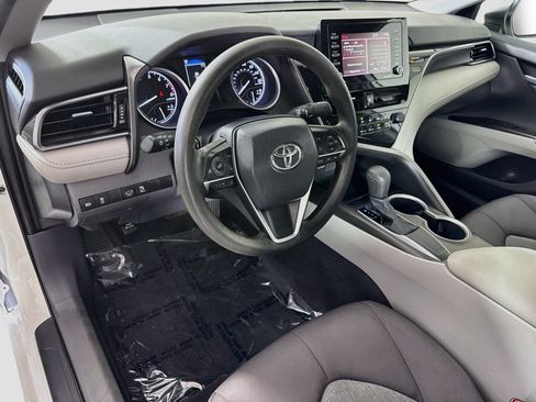 Used 2021 Toyota Camry LE FWD image 22