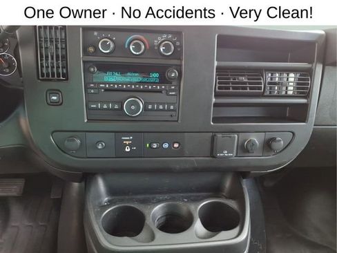 Used 2021 Chevrolet Express 3500 w/ Driver Convenience Package RWD image 18