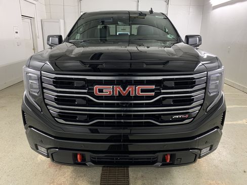 New 2026 GMC Sierra 1500 AT4 w/ Technology Package image 2