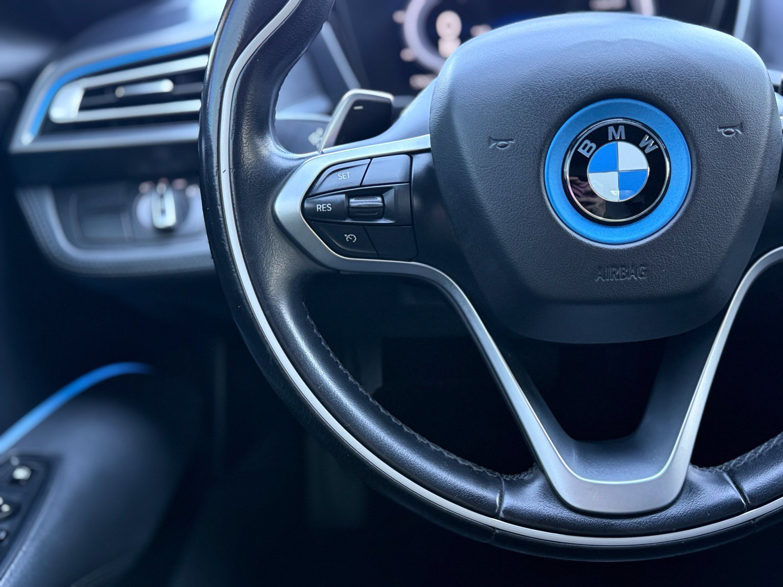 Used 2017 BMW i8 AWD/4WD image 25