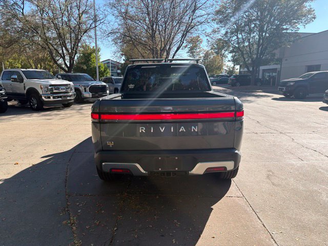Used 2022 Rivian R1T Adventure AWD/4WD image 4
