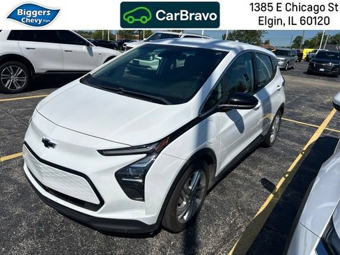Used 2023 Chevrolet Bolt LT w/ Driver Confidence Package FWD image 1