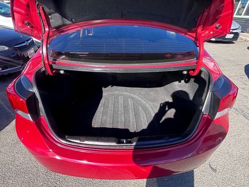 Used 2013 Hyundai Elantra GLS w/ Preferred Pkg image 7