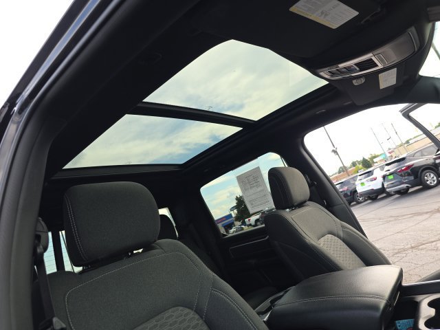 Used 2025 RAM 1500 Big Horn AWD/4WD image 29