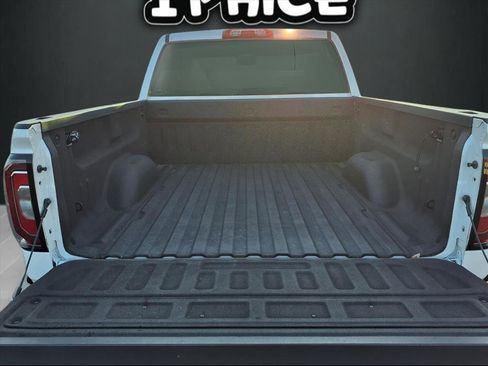 Used 2017 GMC Sierra 1500 SLT w/ SLT Premium Package image 23