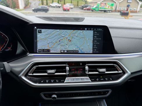 Used 2019 BMW X5 xDrive50i w/ Off-Road Package AWD/4WD image 25