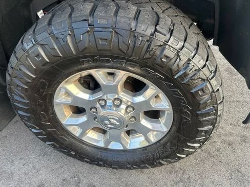 Used 2020 RAM 3500 Laramie AWD/4WD image 8