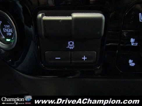 Used 2022 GMC Sierra 1500 SLT w/ SLT Premium Plus Package image 43