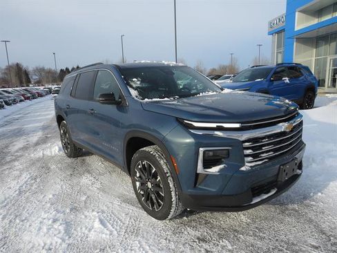 New 2026 Chevrolet Traverse LT w/ Sun and Wheel Package image 2