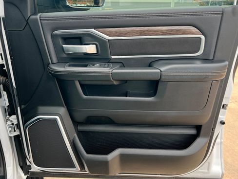 Used 2020 RAM 2500 Laramie image 22
