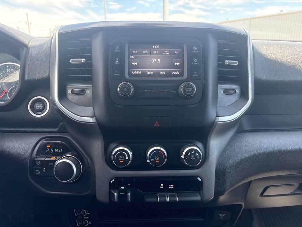 Used 2024 RAM 3500 Big Horn w/ Protection Group AWD/4WD image 4