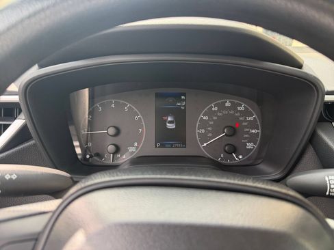 Used 2025 Toyota Corolla LE FWD image 38