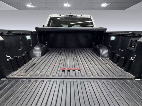 Used 2024 Toyota Tundra Limited AWD/4WD image 34