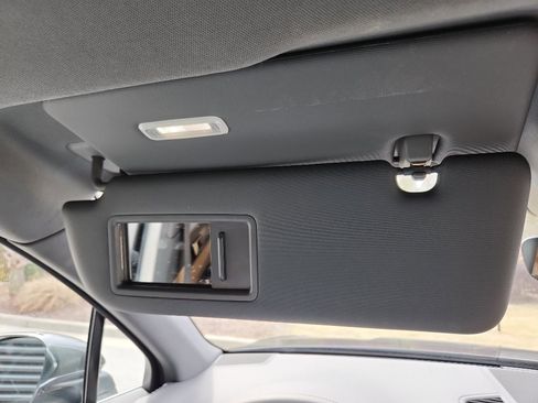 Used 2019 Porsche Cayenne Base image 35