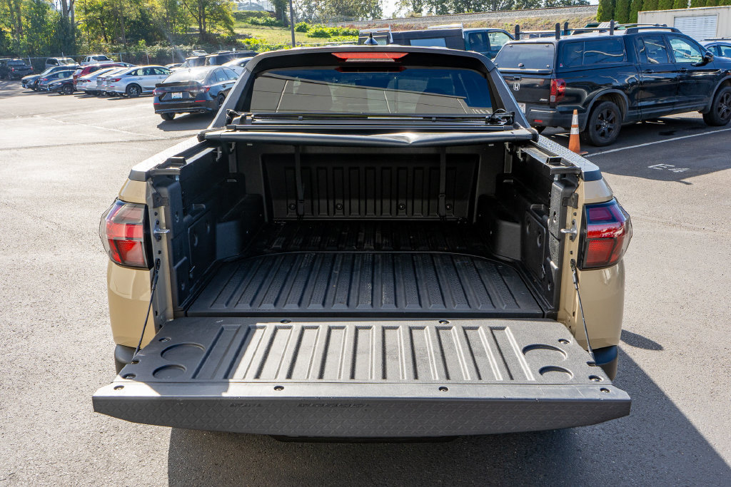 Used 2024 Hyundai Santa Cruz SE FWD image 17