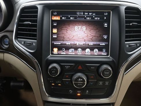 Used 2014 Jeep Grand Cherokee Overland RWD image 11