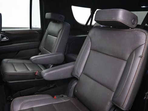 Used 2022 Chevrolet Suburban High Country AWD/4WD image 28
