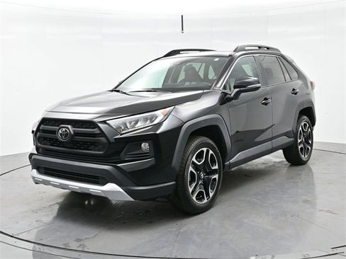 Used 2020 Toyota RAV4 Adventure image 3