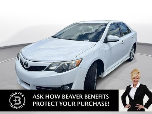 Used 2013 Toyota Camry SE FWD image 1