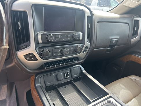 Used 2015 GMC Sierra 2500 SLT w/ Duramax Plus Package image 3