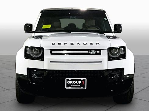 Used 2025 Land Rover Defender 110 V8 AWD/4WD image 3