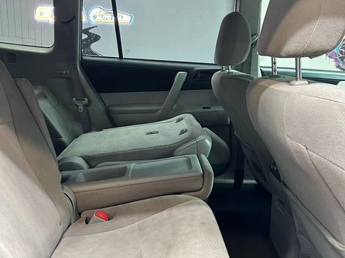 Used 2013 Toyota Highlander SE image 26