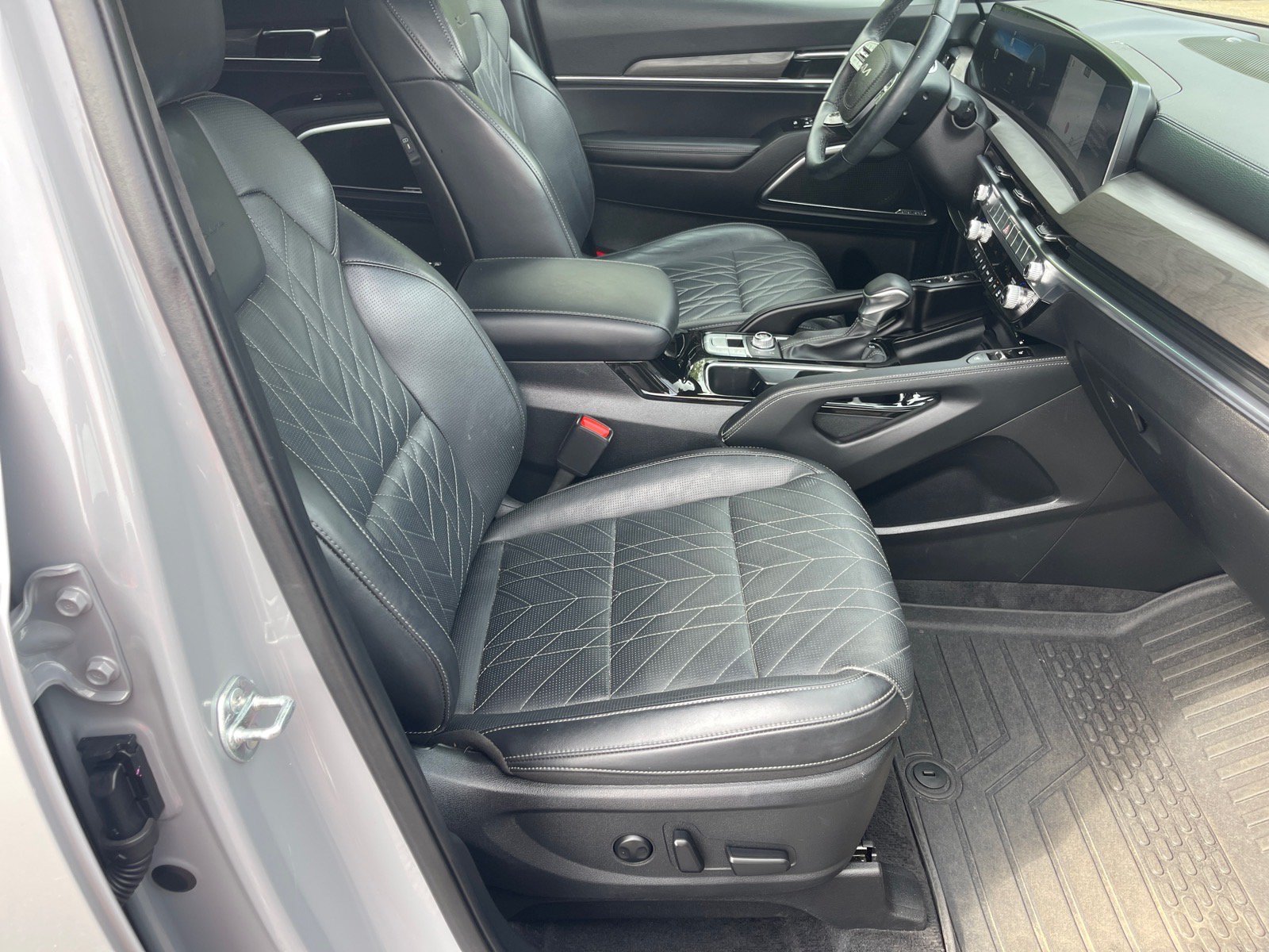 Used 2024 Kia Telluride SX Prestige X-Line AWD/4WD image 19