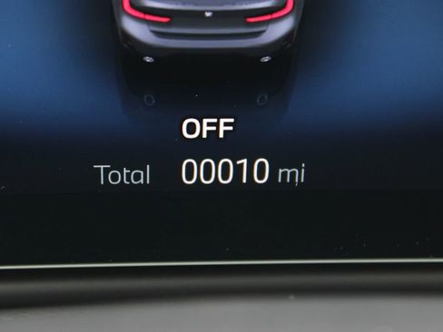 New 2025 BMW 330i xDrive Sedan w/ M Sport Package image 12