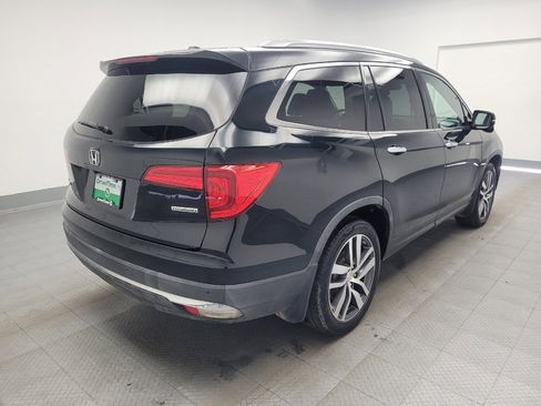 Used 2018 Honda Pilot Touring image 9