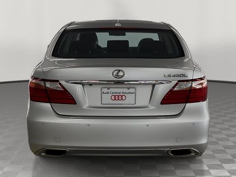 Used 2011 Lexus LS 460 L w/ Luxury Pkg RWD image 10
