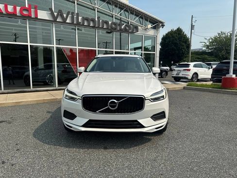 Used 2019 Volvo XC60 T6 Momentum w/ Multimedia Package AWD/4WD image 5