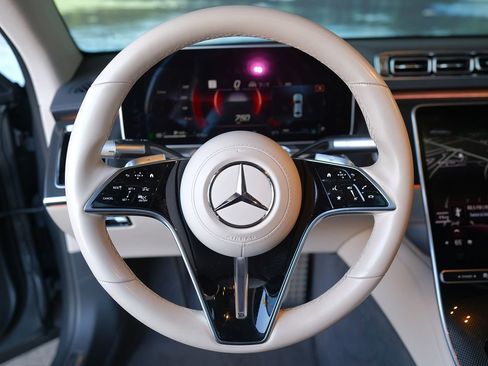 Used 2023 Mercedes-Benz S 580 4MATIC Sedan image 14