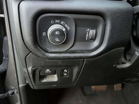 Certified 2022 RAM 1500 Big Horn image 24