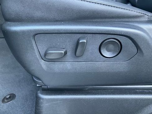 Used 2025 Chevrolet Tahoe LT image 6