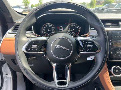 Certified 2026 Jaguar F-PACE R-Dynamic S AWD/4WD image 20
