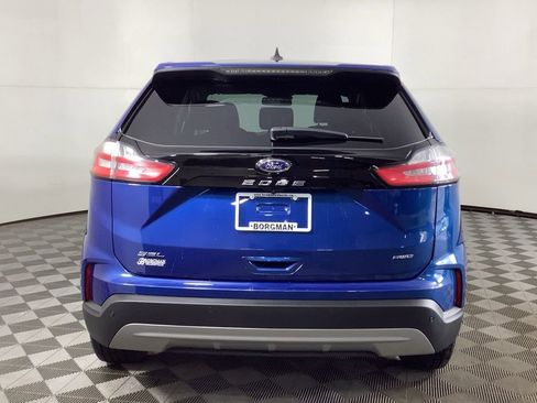 Used 2022 Ford Edge SEL w/ Convenience Package image 3