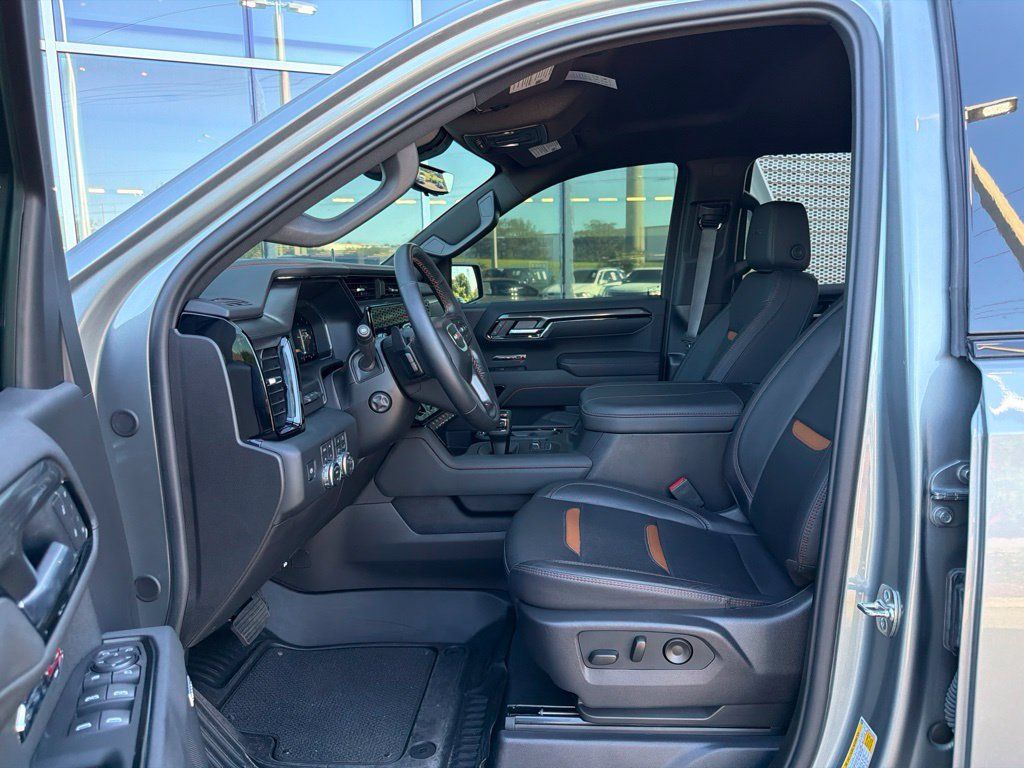 Used 2026 GMC Sierra 1500 AT4 w/ AT4 Premium Package AWD/4WD image 7