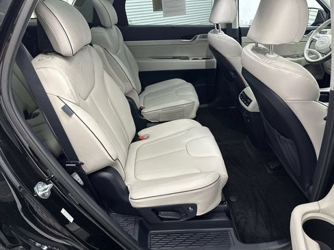 Used 2024 Hyundai Palisade Calligraphy FWD image 17