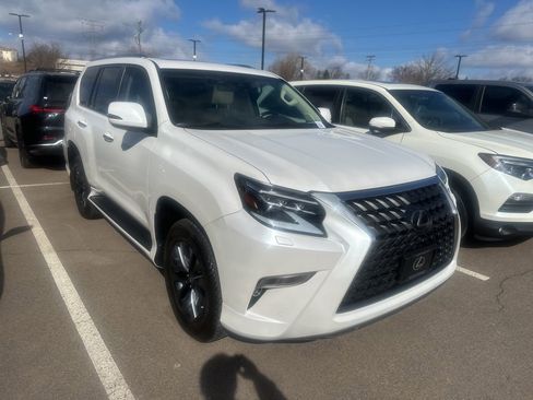 Used 2023 Lexus GX 460 Premium w/ Premium Package image 33