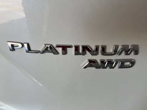 Used 2015 Nissan Murano Platinum w/ Platinum Technology Package AWD/4WD image 46