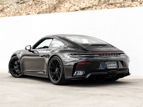 Used 2026 Porsche 911 GT3 RWD image 3
