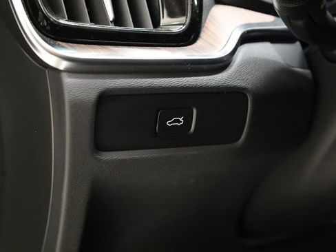 Used 2024 Volvo S60 B5 Plus image 14