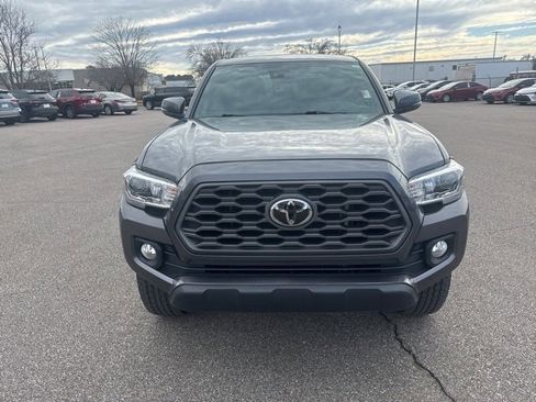 Used 2020 Toyota Tacoma TRD Off-Road image 8