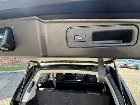 Used 2015 Honda Pilot Touring image 40